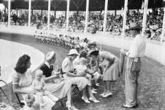Marion-Post-Wolcott-Healthiest-baby-contest-at-Shelby-County-Fair-and-Horse-Show-Shelbyville-Kentucky-1940